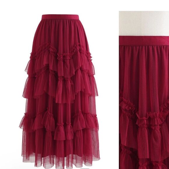 Elegant Burgundy Layered Skirt Size Small - Picture 1 of 7